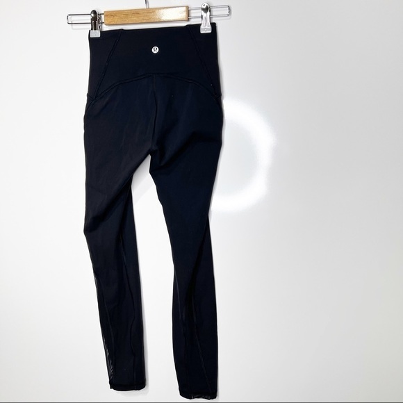 Lululemon Train Times 7/8 Pant *25" in Black - Picture 3 of 9